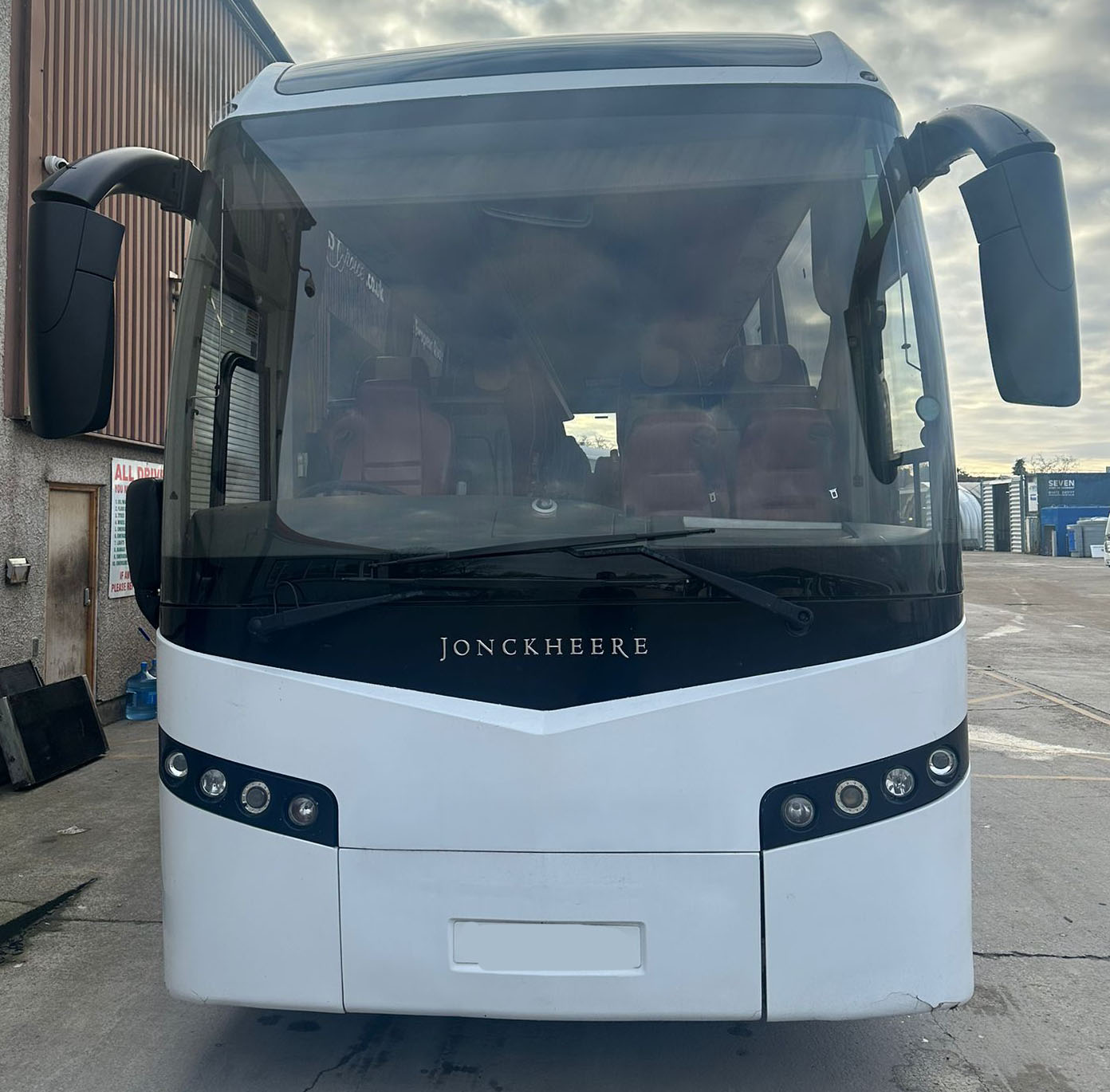 Photo of 2010 Volvo B12M Jonckheere JHV