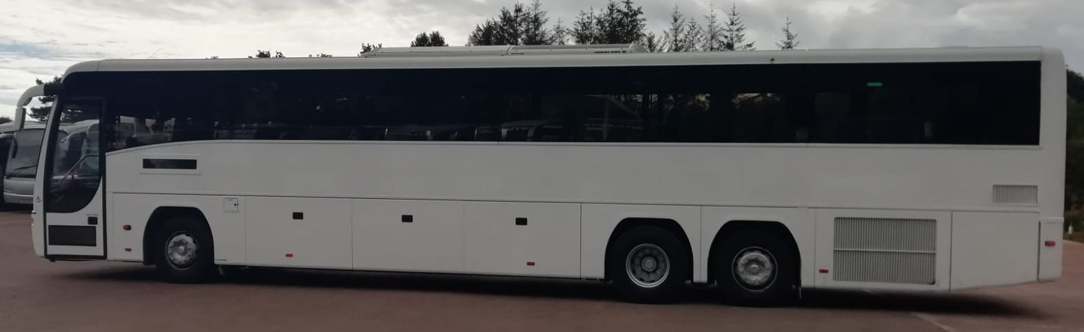 Photo of 2009 Volvo B12BT Plaxton Panther