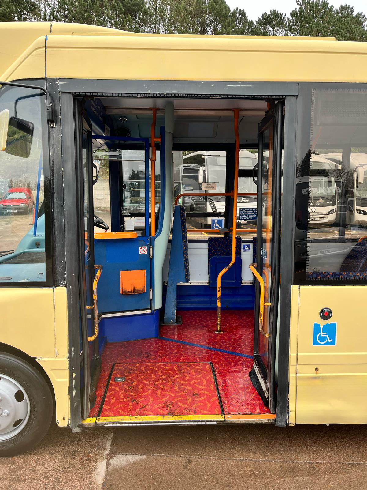 Photo of 2006 Optare Solo