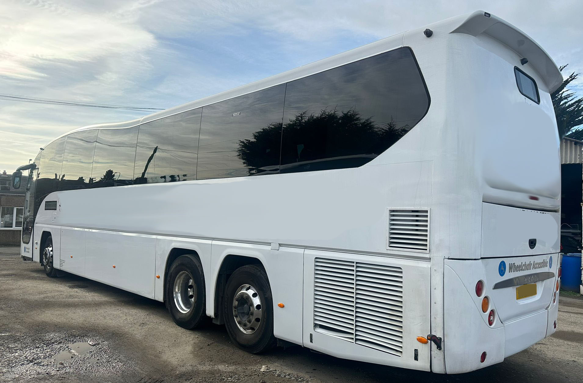 Photo of 2016 Volvo B11R Plaxton Elite