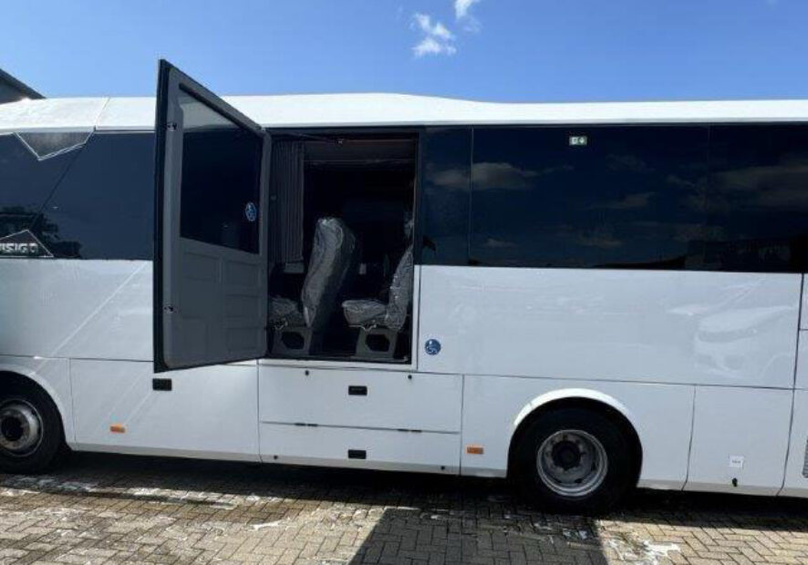 Photo of 2025 AOS Isuzu Visigo