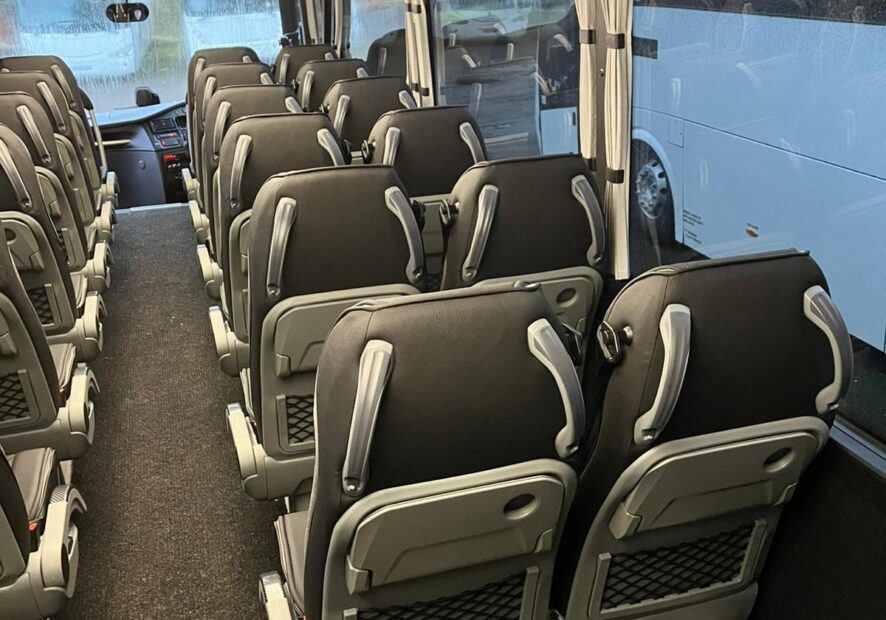 Photo of 2025 AOS Isuzu Visigo