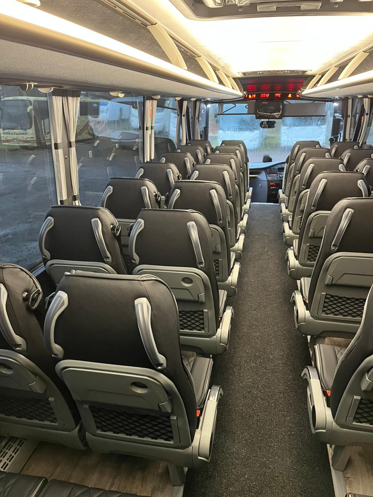 Photo of 2025 AOS Isuzu Visigo