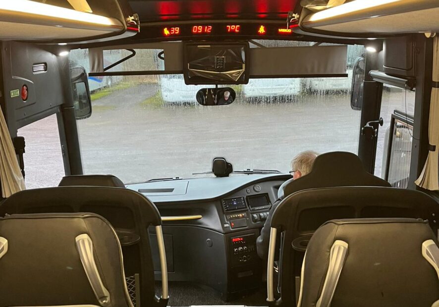 Photo of 2025 AOS Isuzu Visigo
