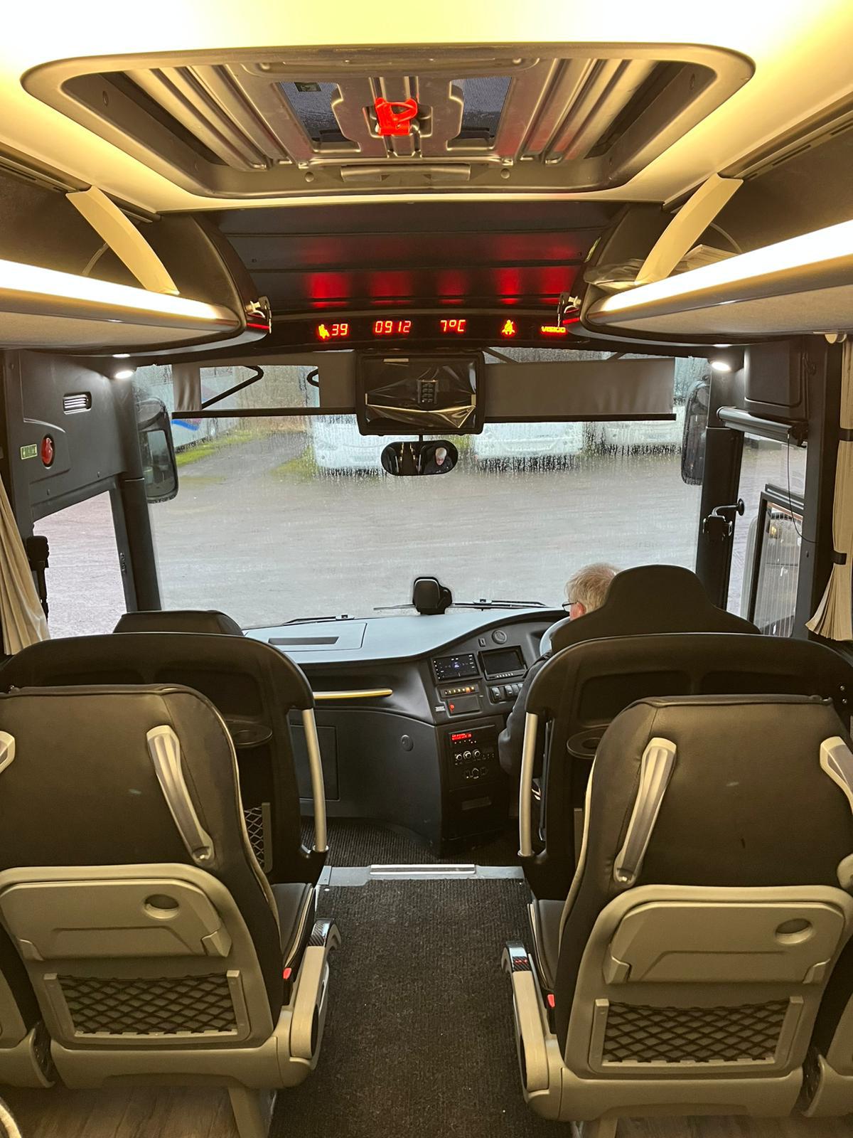 Photo of 2025 AOS Isuzu Visigo