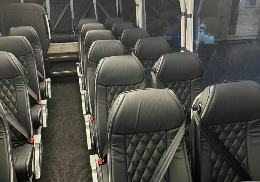 Photo of 2025 AOS Isuzu Visigo
