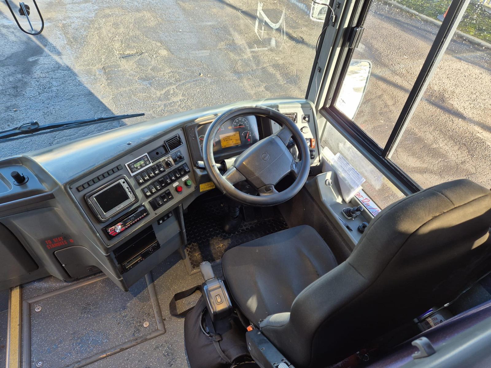 Photo of 2005 Volvo B12M Van Hool Alizee