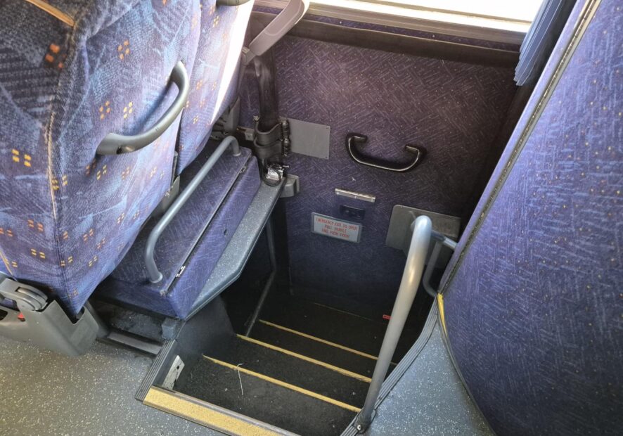 Photo of 2005 Volvo B12M Van Hool Alizee