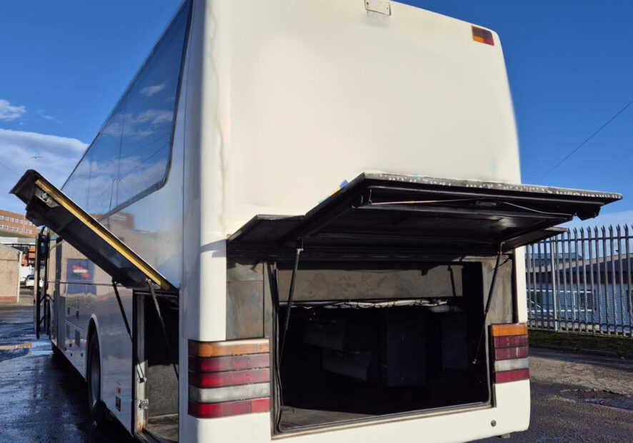 Photo of 2005 Volvo B12M Van Hool Alizee