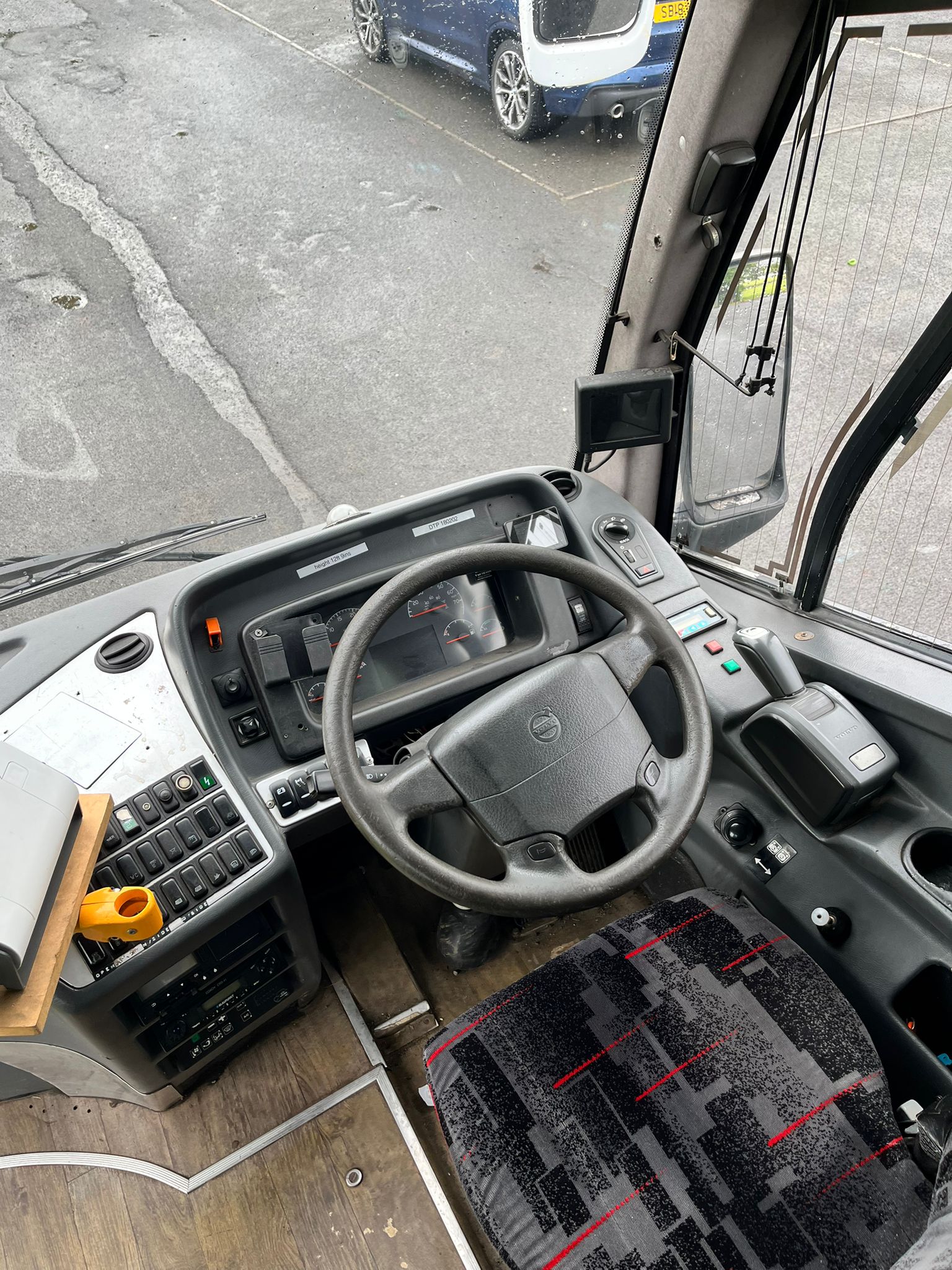Photo of 2011 Volvo B9R Caetano Levante