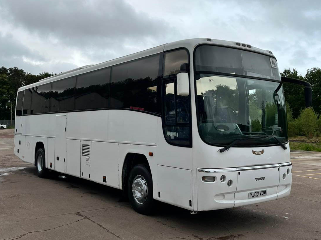 Photo of 2003 Volvo B12M Plaxton Paragon