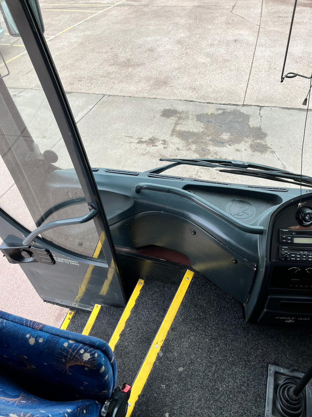 Photo of 2003 Volvo B12M Plaxton Paragon