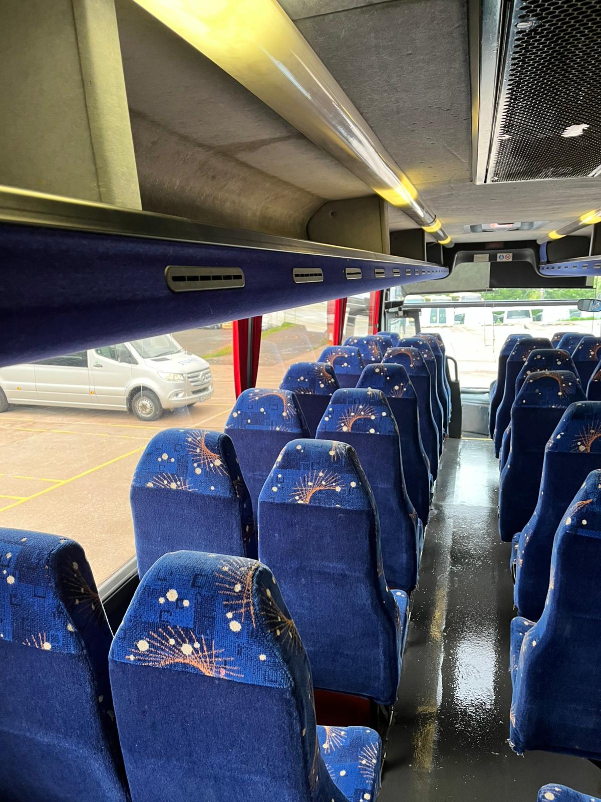 Photo of 2003 Volvo B12M Plaxton Paragon