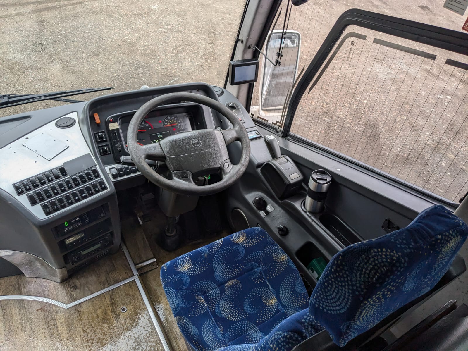 Photo of 2010 Volvo B9R Caetano Levante