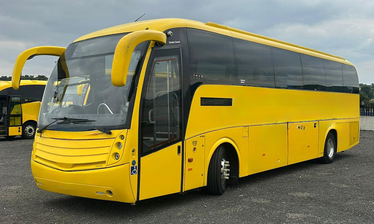 Photo of 2011 Volvo B12B Caetano Levante