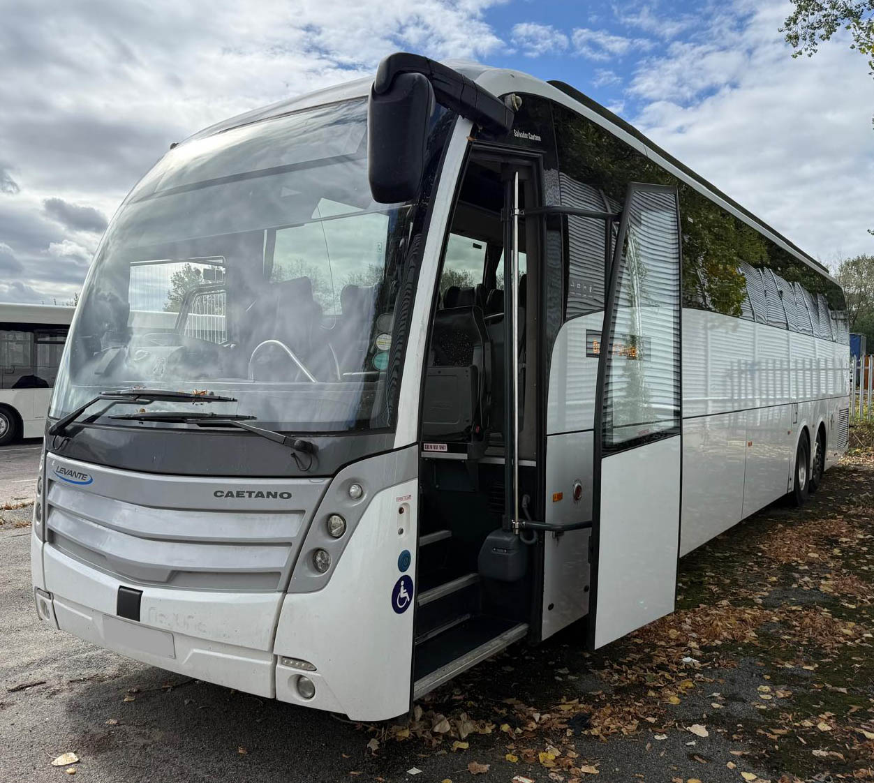 Photo of 2016 Volvo B13R Caetano Levante 2