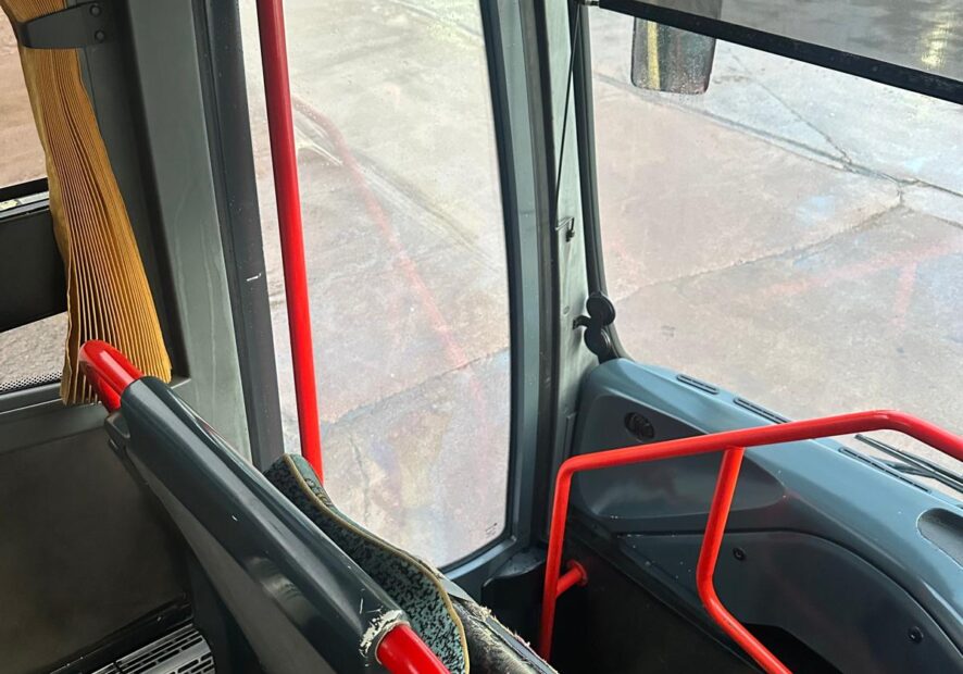 Photo of 2006 Volvo B12m Plaxton Panther