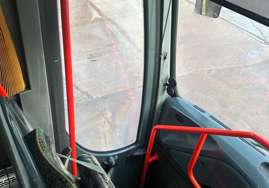 Photo of 2006 Volvo B12m Plaxton Panther