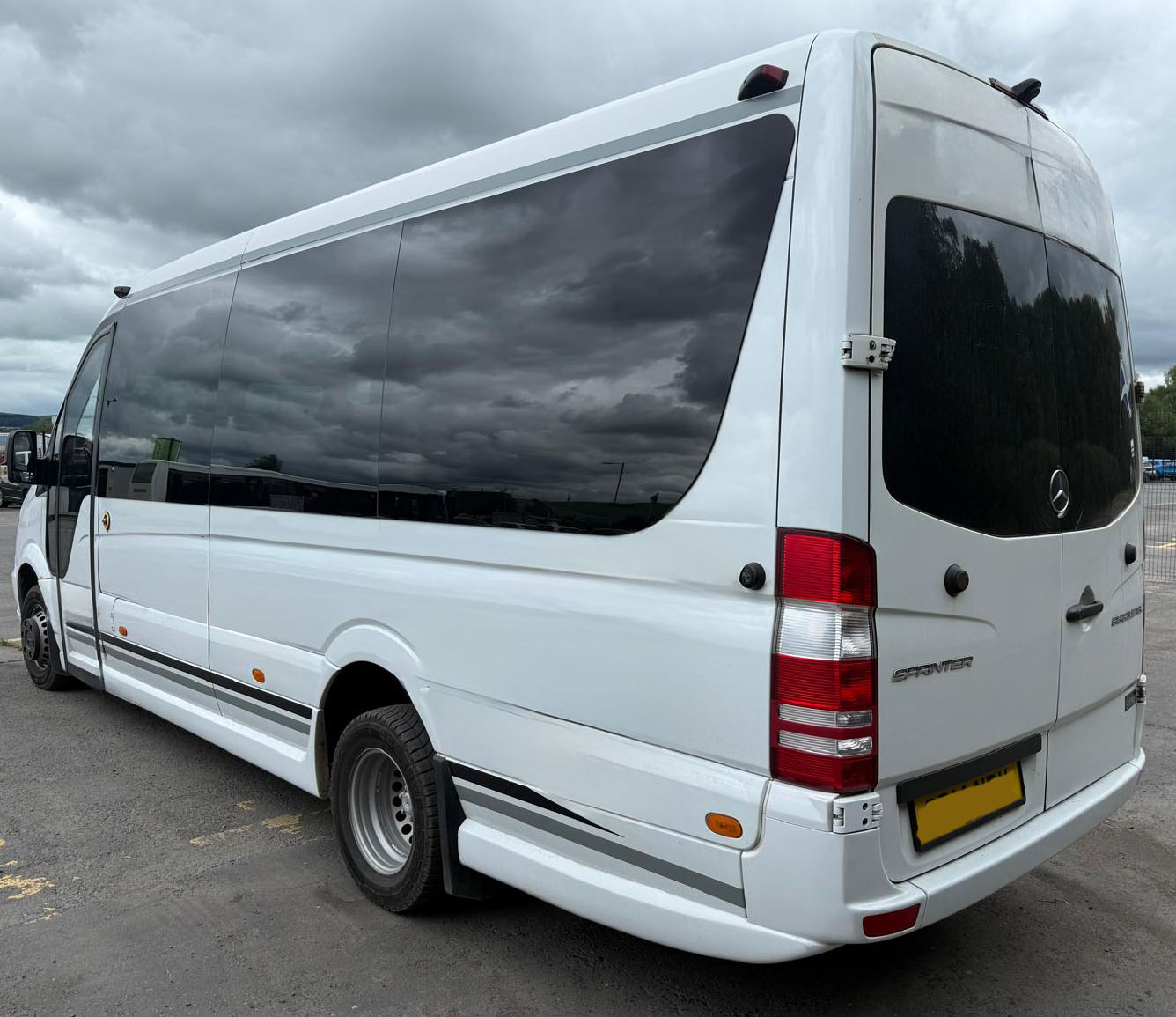 Photo of 2014 Mercedes 516 Sprinter Bluetec