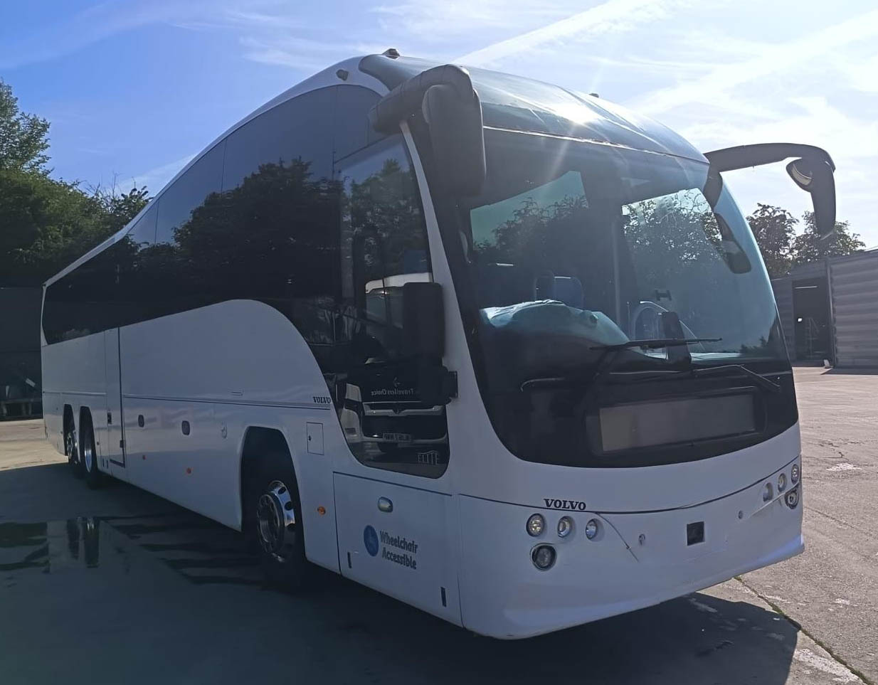 Photo of 2017 Volvo B11R Plaxton Elite