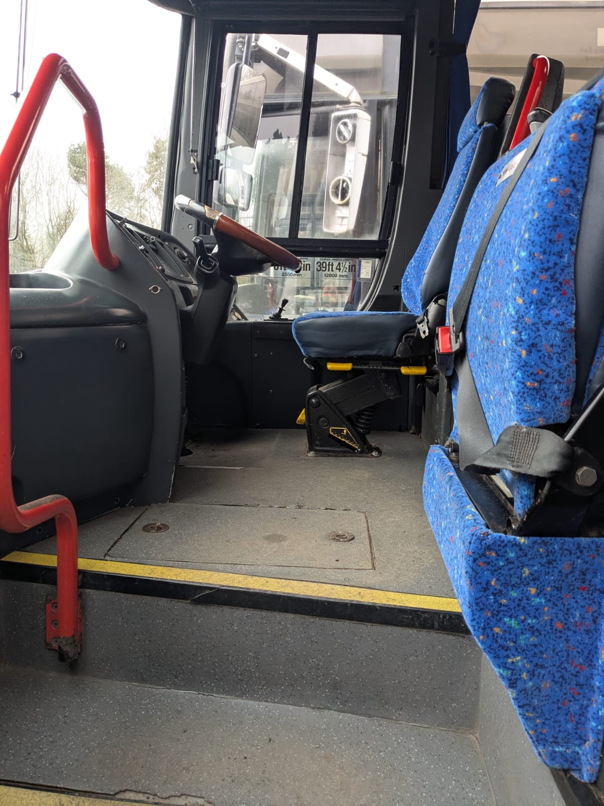 Photo of 2003 Volvo B12M Plaxton Paragon