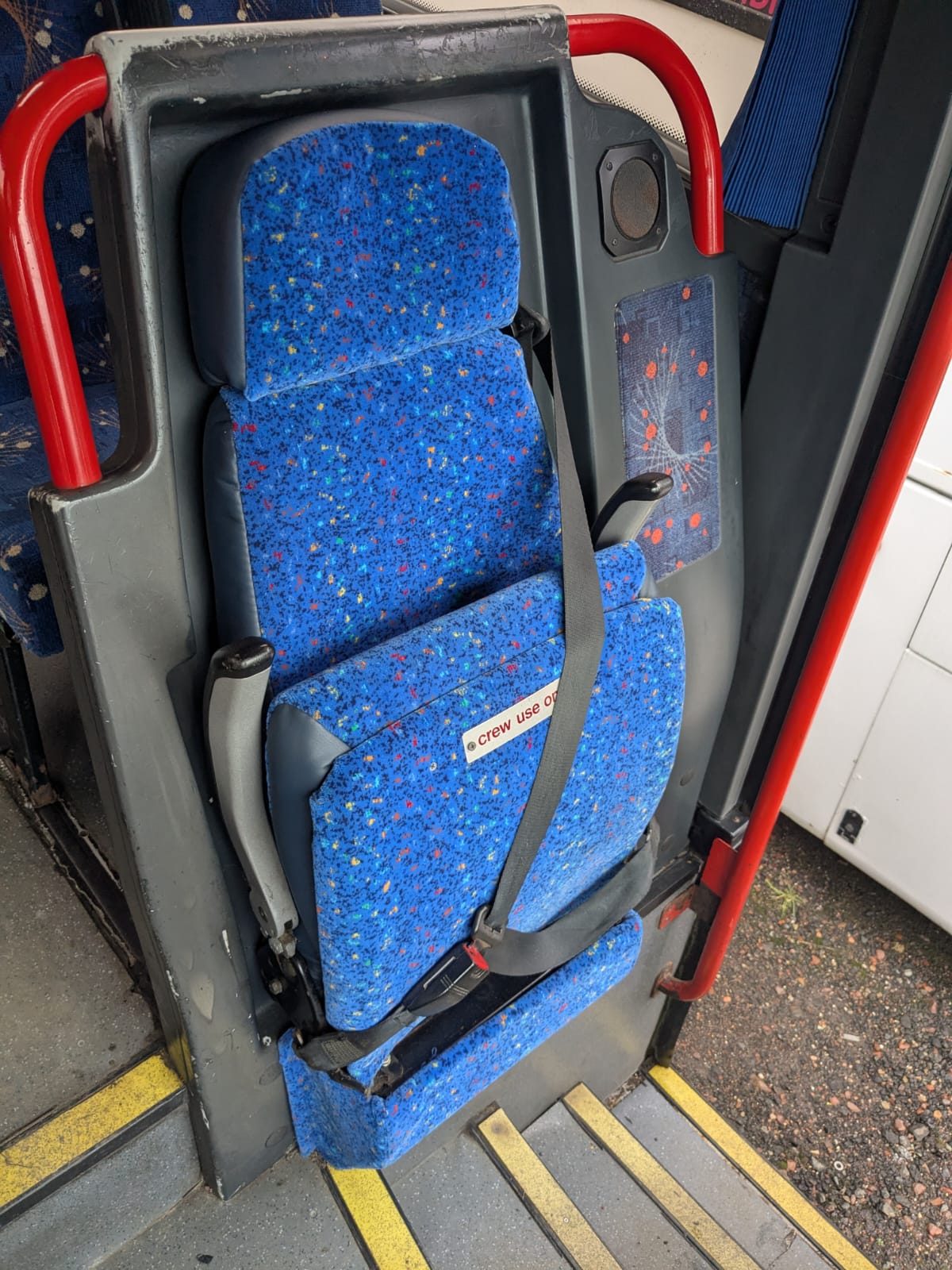 Photo of 2003 Volvo B12M Plaxton Paragon