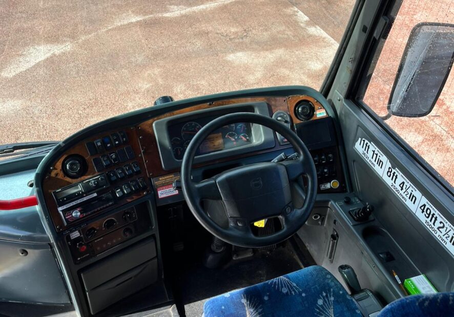 Photo of 2009 Volvo B12BT Plaxton Panther