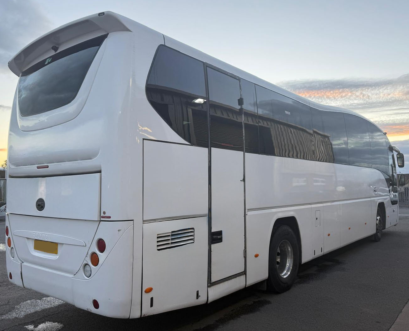 Photo of 2014 Volvo B9R Plaxton Elite