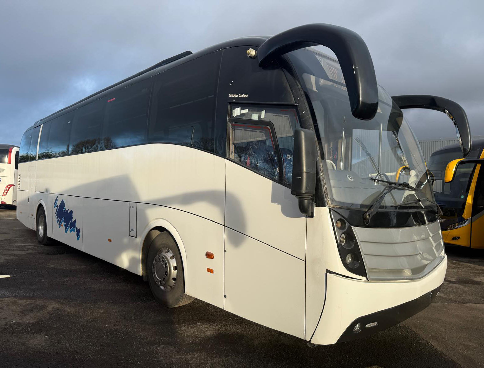 Photo of 2013 Volvo B9R Caetano Levante