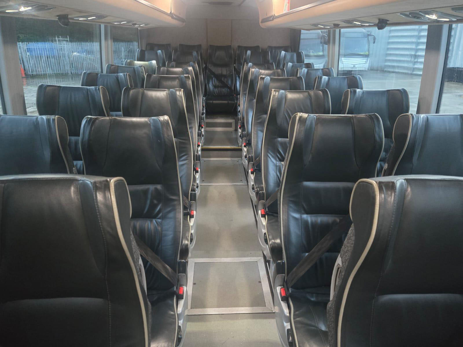 Photo of 2016 Volvo B11R Plaxton Elite Triaxle