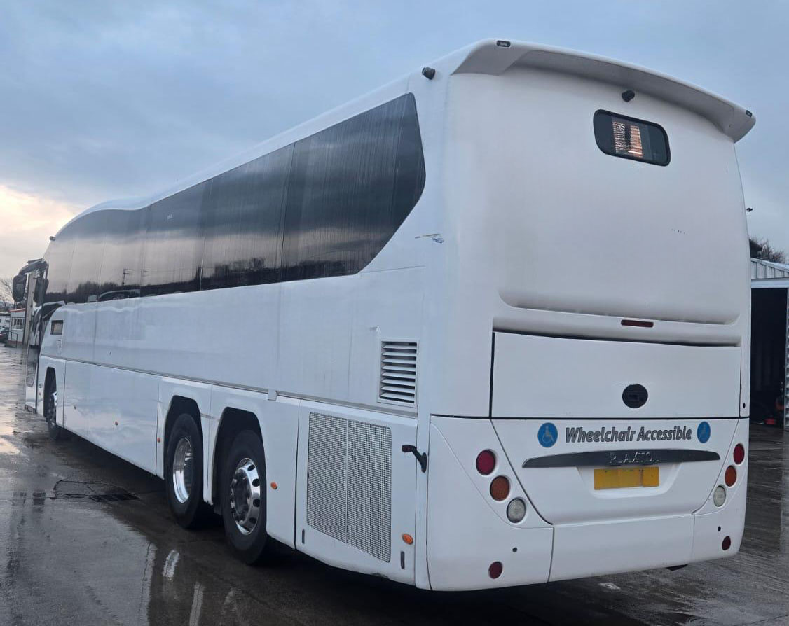 Photo of 2016 Volvo B11R Plaxton Elite Triaxle