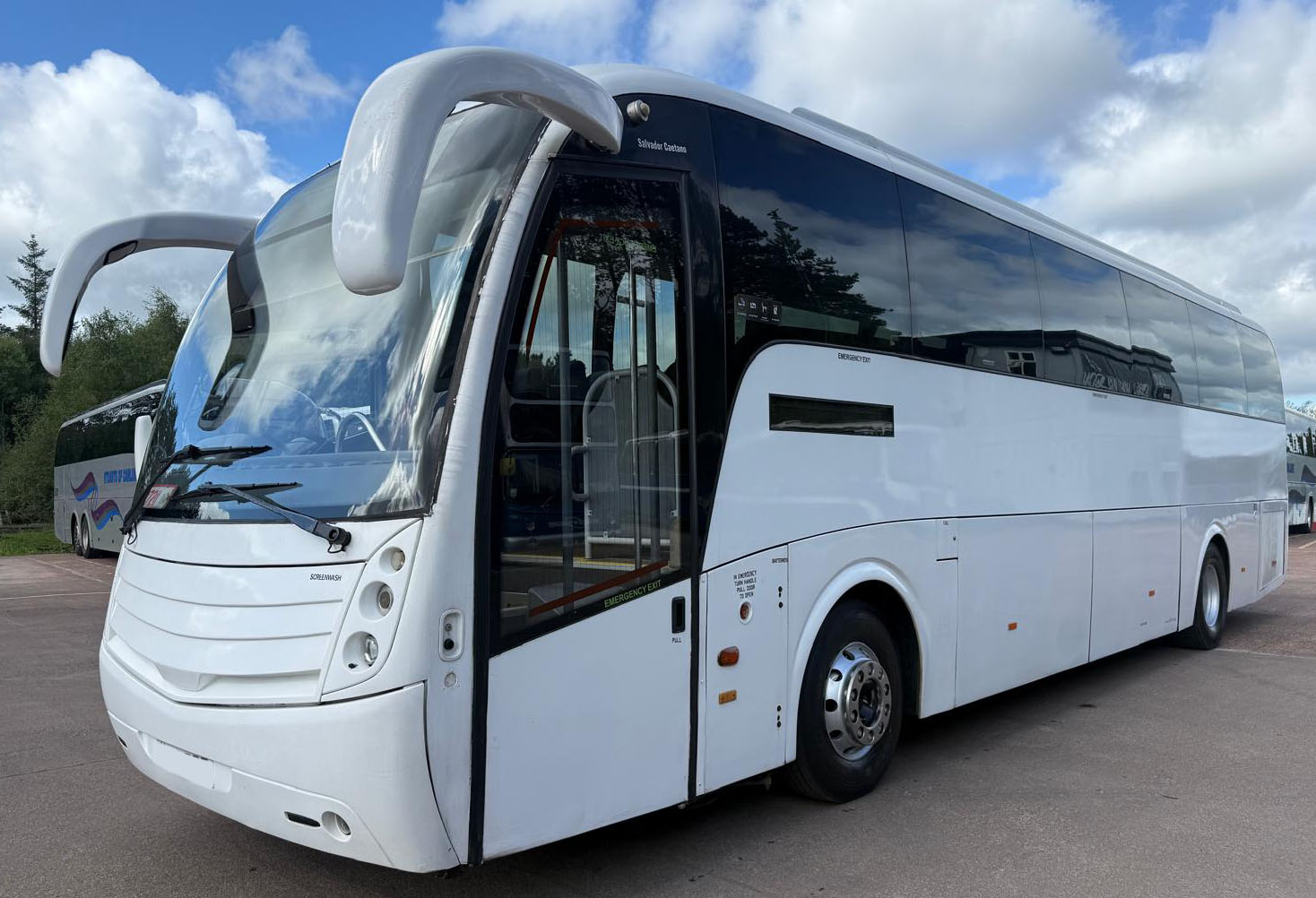 Photo of 2011 Volvo B9R Caetano Levante