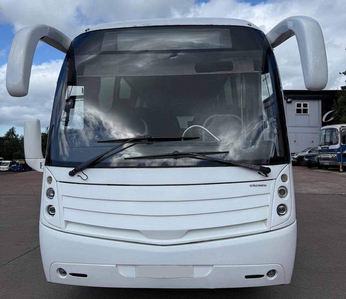 Photo of 2011 Volvo B9R Caetano Levante