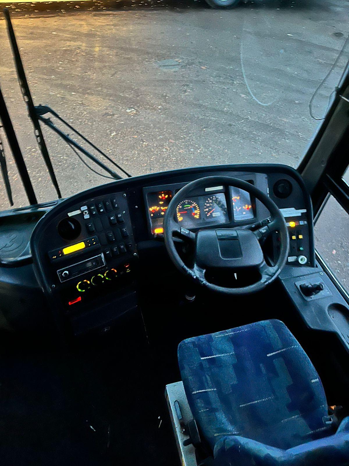 Photo of 2003 Volvo B12M Plaxton Paragon