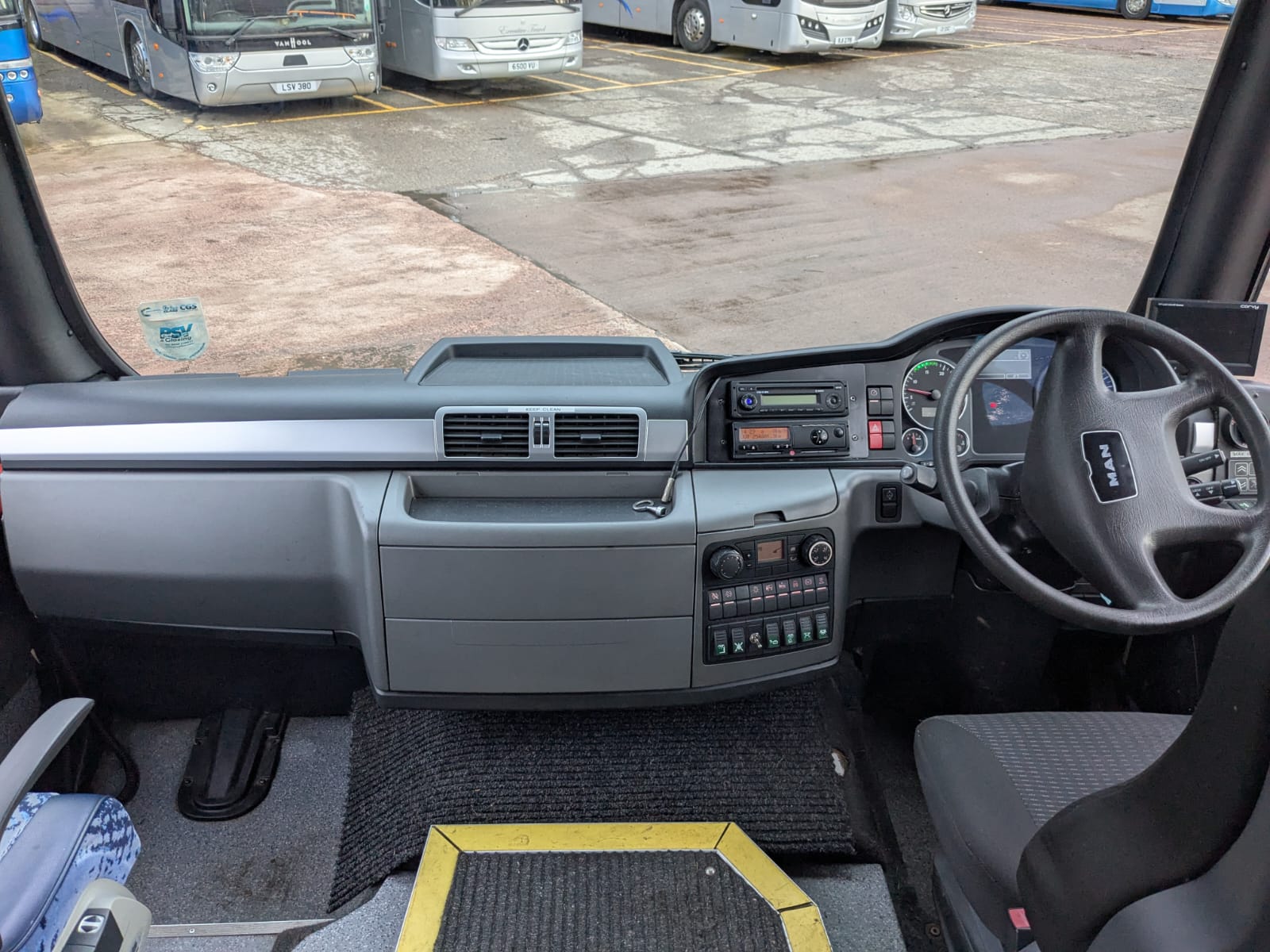 Photo of 2015 MAN Mobi Midi Explorer