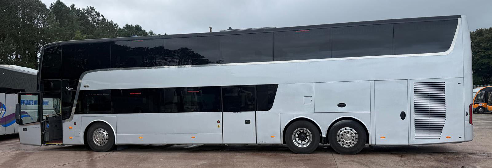 2016 Van Hool TDX27 Astromega - Drew Wilson Coach Sales