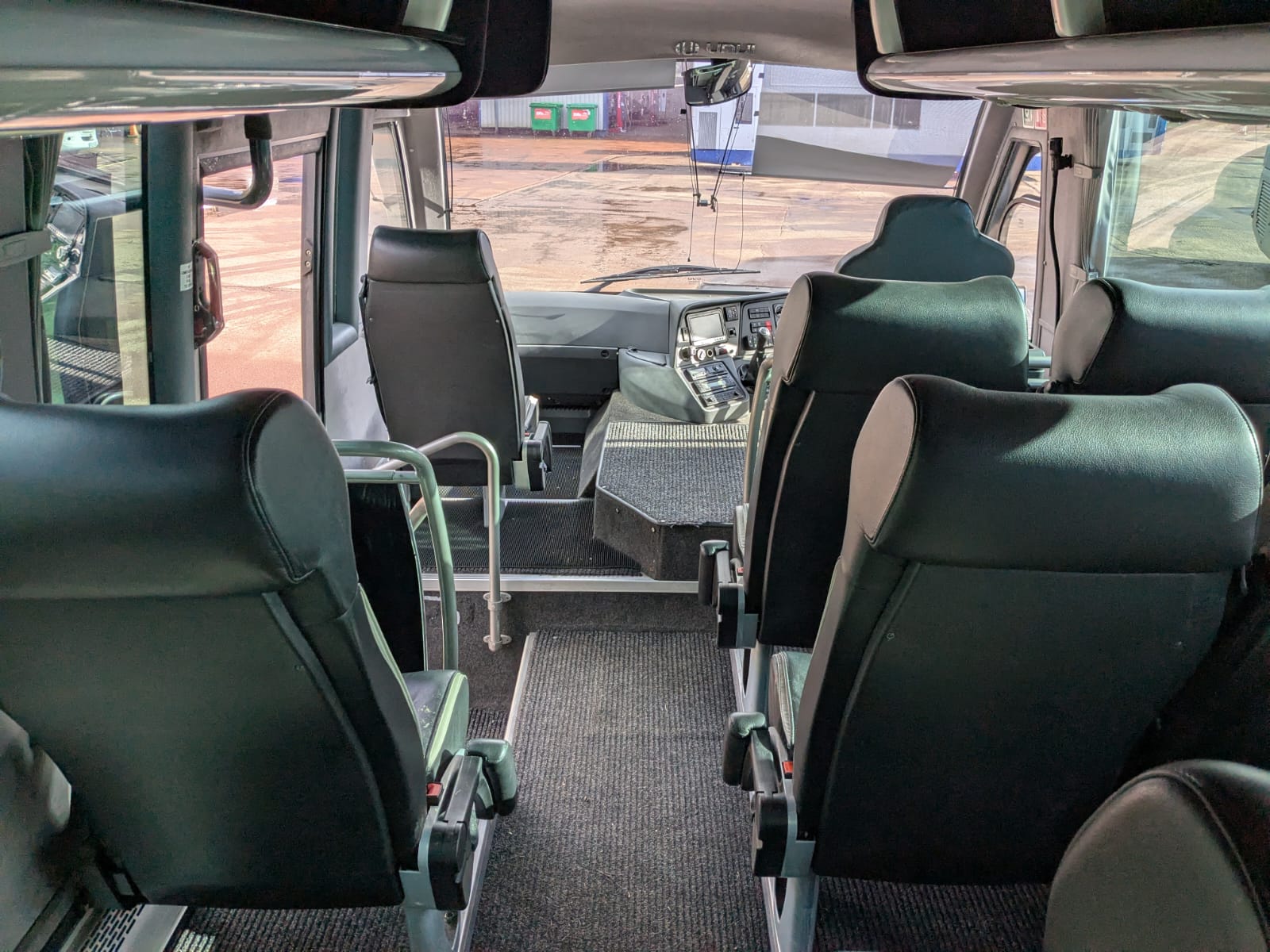 Photo of 2015 Mercedes Unvi Voyager GT