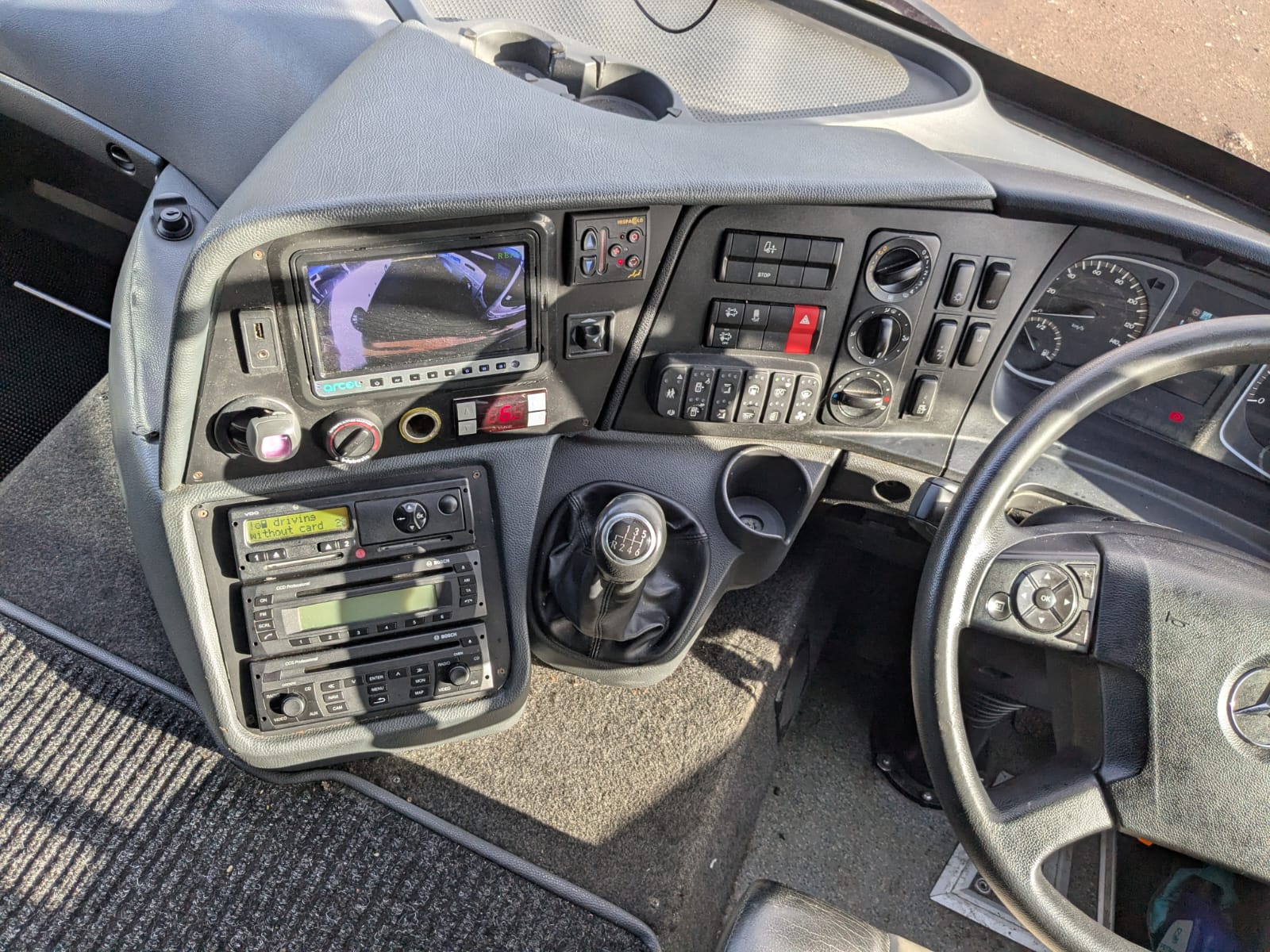 Photo of 2015 Mercedes Unvi Voyager GT