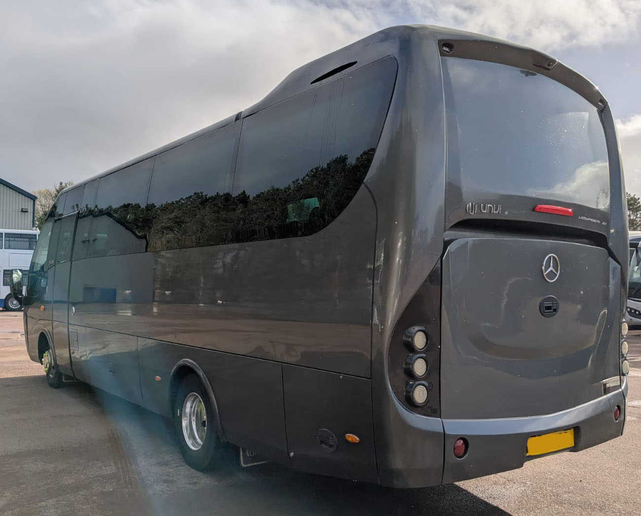 Photo of 2015 Mercedes Unvi Voyager GT