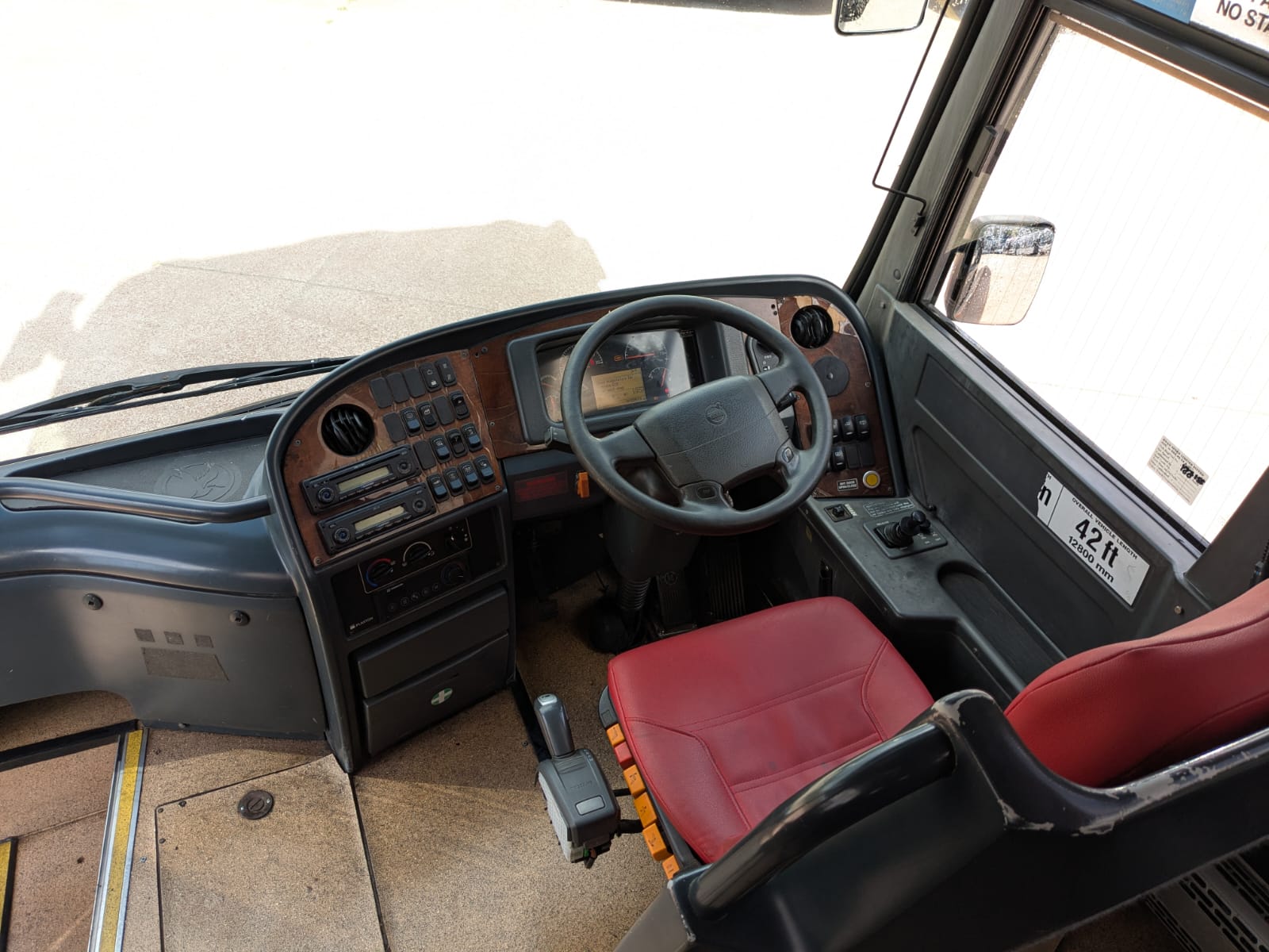 Photo of 2008 Volvo B12M Plaxton Panther