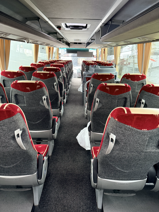 Photo of 2014 Volvo B9R Plaxton Panther 3