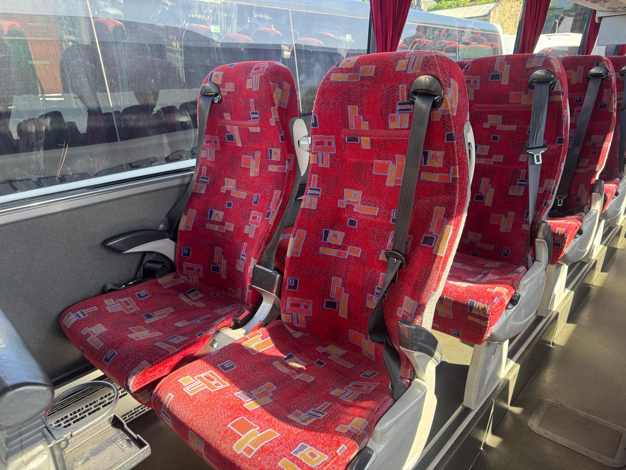 Photo of 2008 Volvo B12B Jonckheere JHV 70