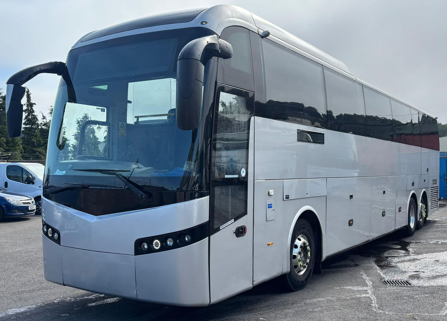 Photo of 2008 Volvo B12B Jonckheere JHV 70