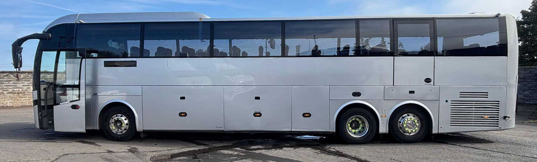 Photo of 2008 Volvo B12B Jonckheere JHV 70