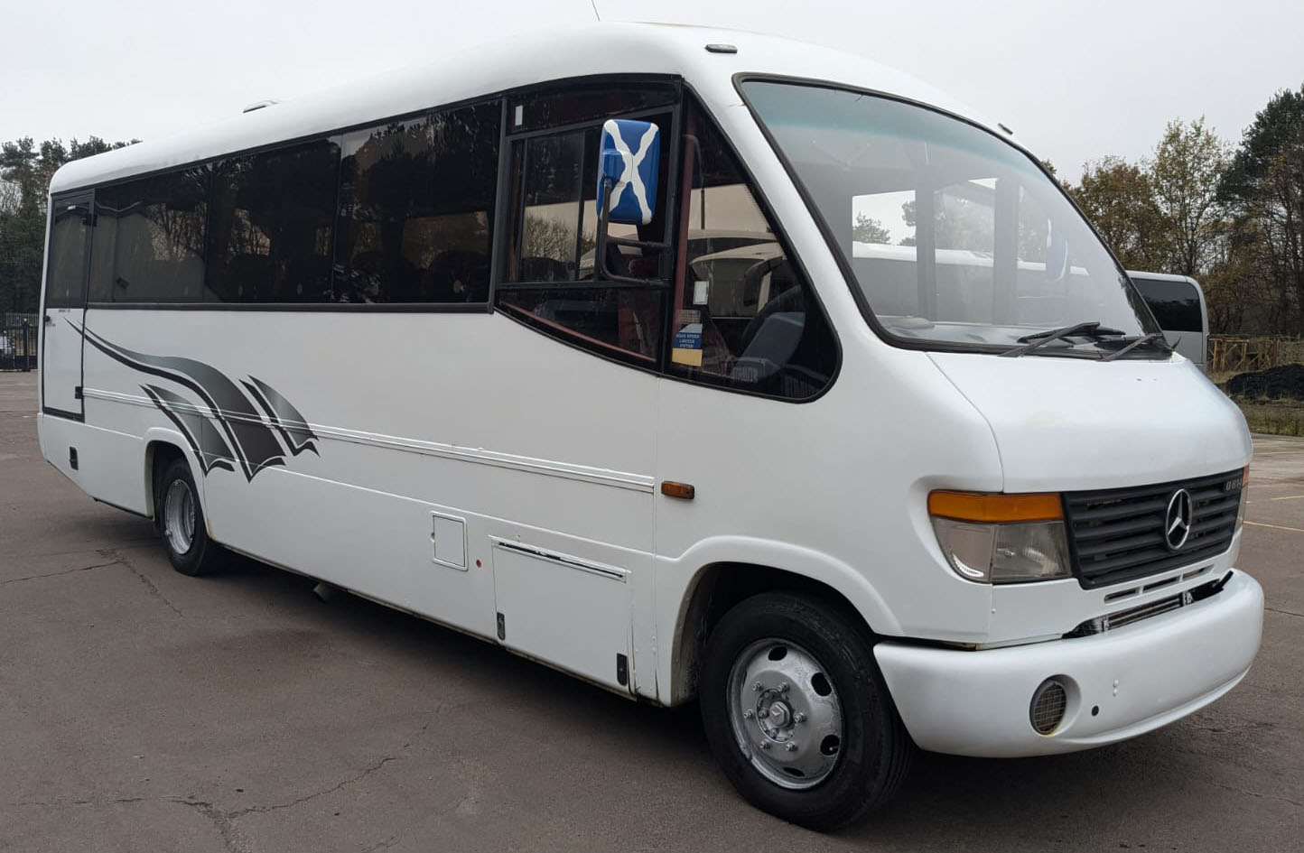 Photo of 2006 Mercedes Vario 814D Plaxton Cheetah