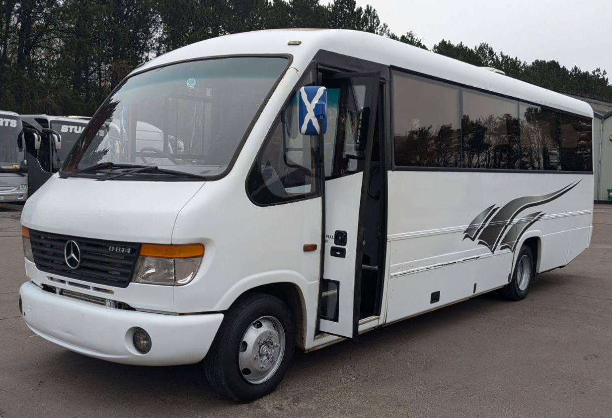 Photo of 2006 Mercedes Vario 814D Plaxton Cheetah