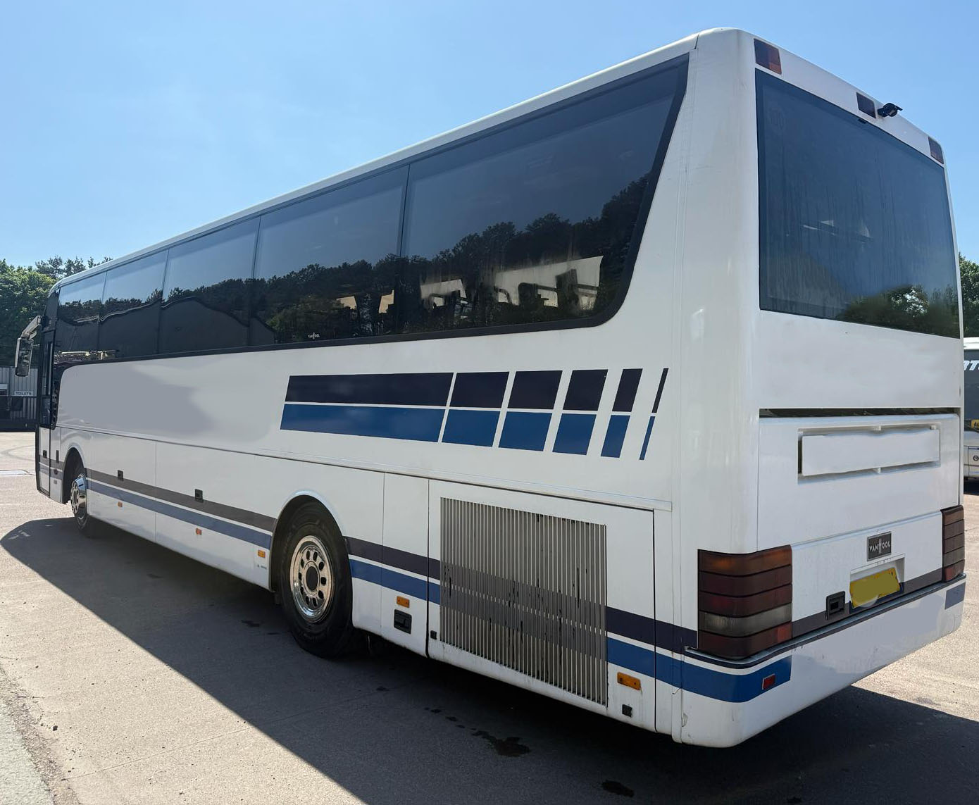 Photo of 2005 Volvo B12B Van Hool