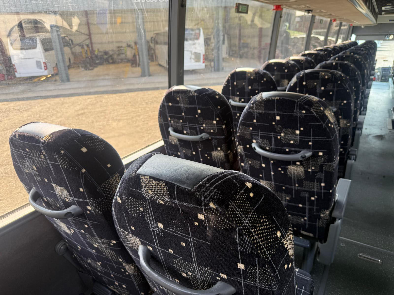 Photo of 2009 VOLVO B12BT VAN HOOL ALIZEE