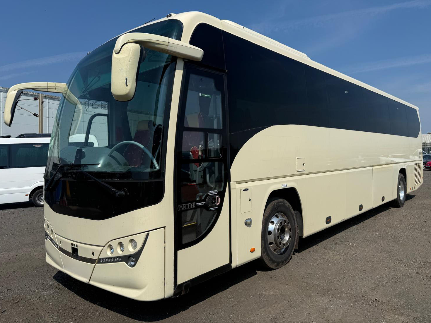 Photo of 2017 Volvo B11R Plaxton Panther 2