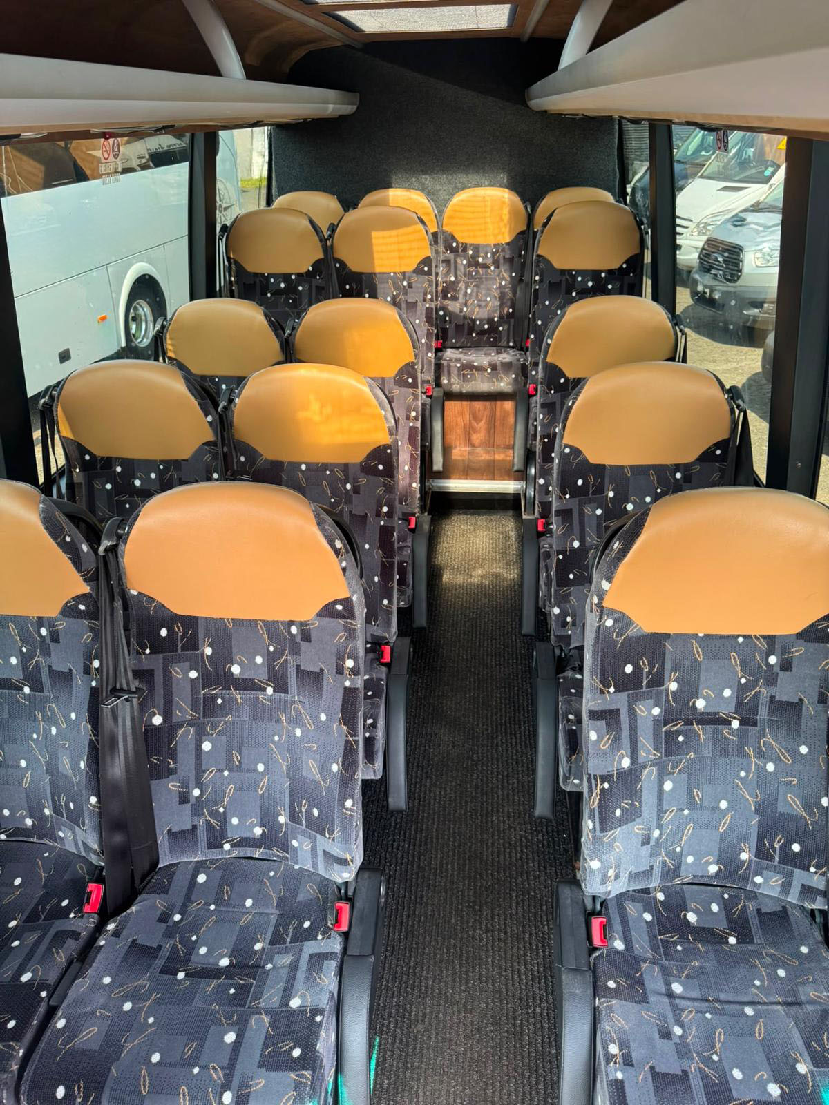 Photo of 2014 MERCEDES 516D EVM SPRINTER
